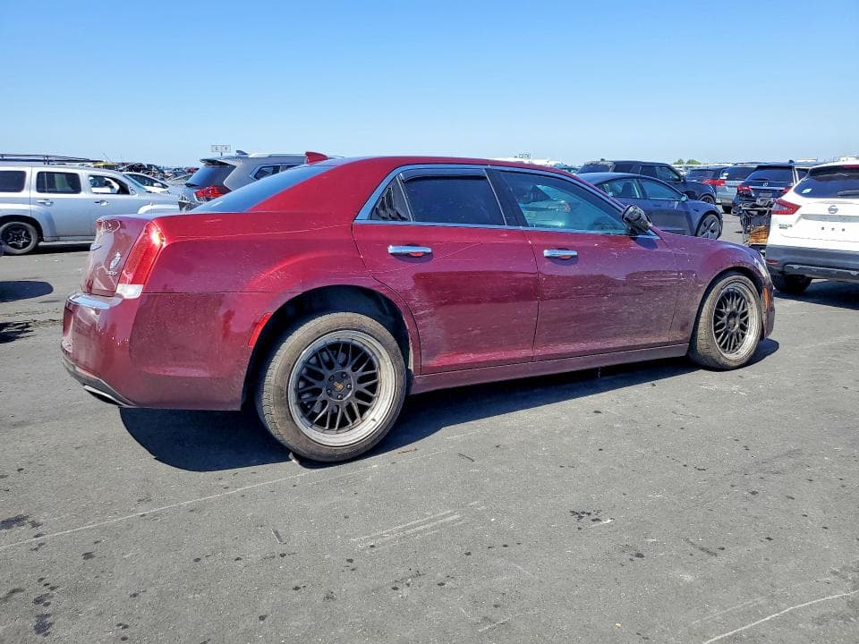2019 CHRYSLER 300 LIMITED 3