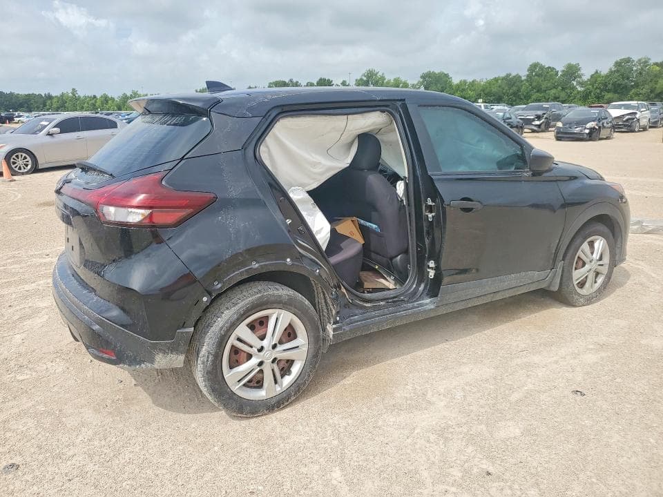 2023 NISSAN KICKS S 3