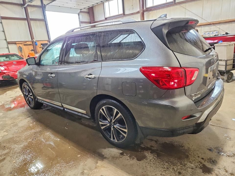 2020 NISSAN PATHFINDER PLATINUM 2