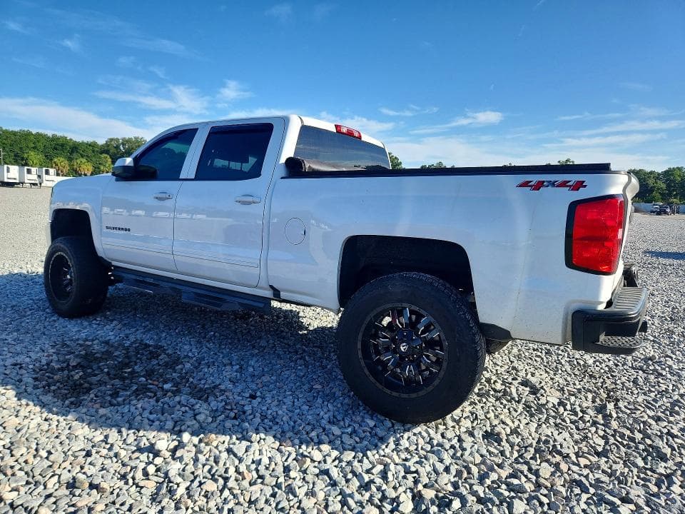 2018 CHEVROLET SILVERADO K1500 LT 2