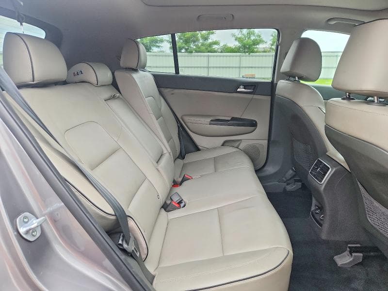 2017 KIA SPORTAGE EX 11