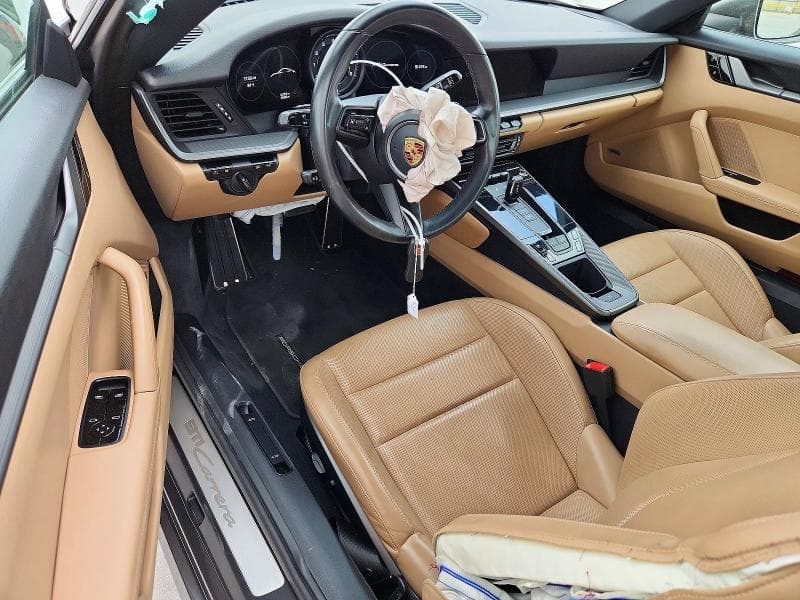 2021 PORSCHE 911 8