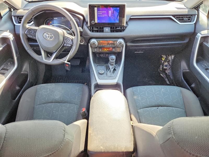 2023 TOYOTA RAV4 HYBRID XLE 8