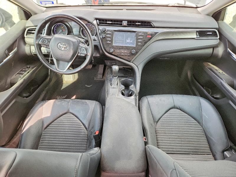 2019 TOYOTA CAMRY SE 8