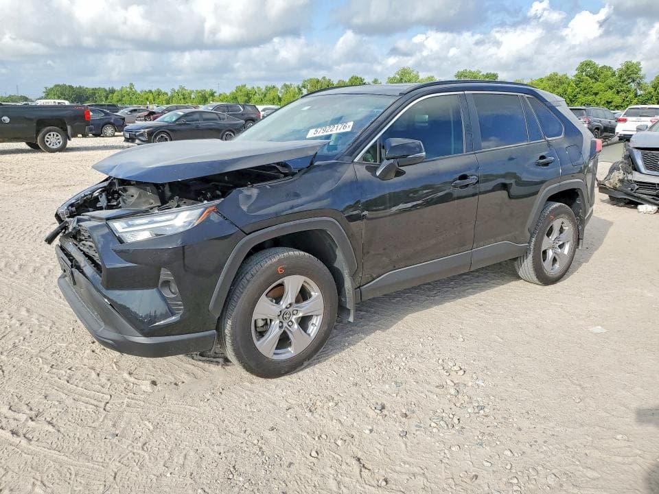 2025 TOYOTA RAV4 XLE - 1