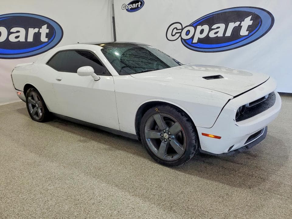 2018 DODGE CHALLENGER SXT 4