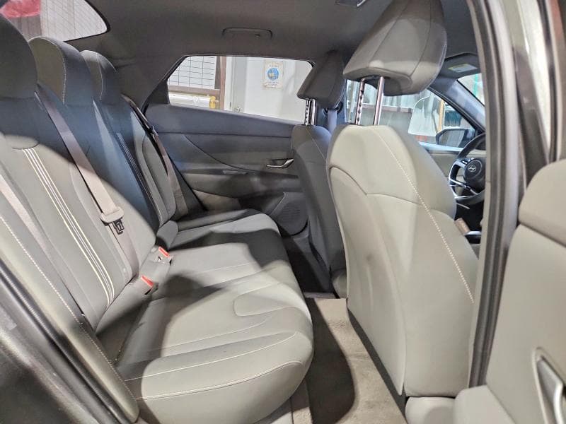 2024 HYUNDAI ELANTRA SEL 10