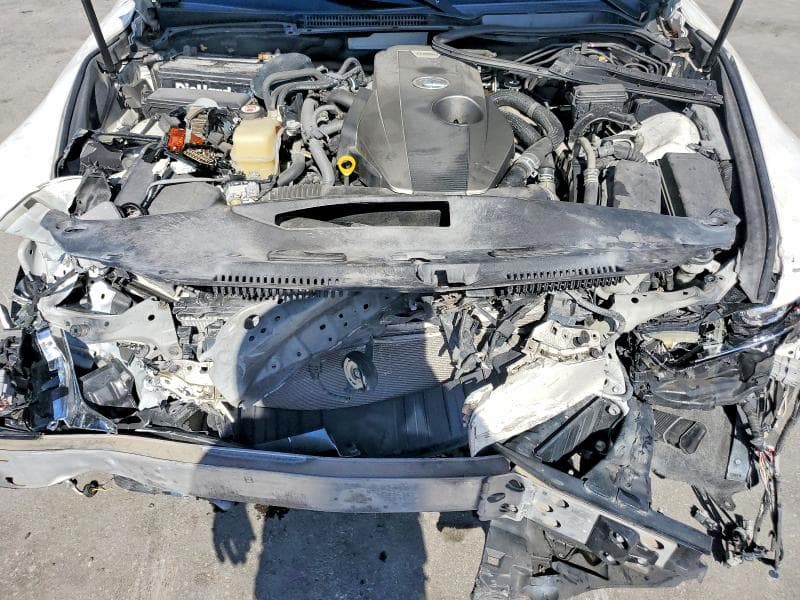 2017 LEXUS IS 200T 11