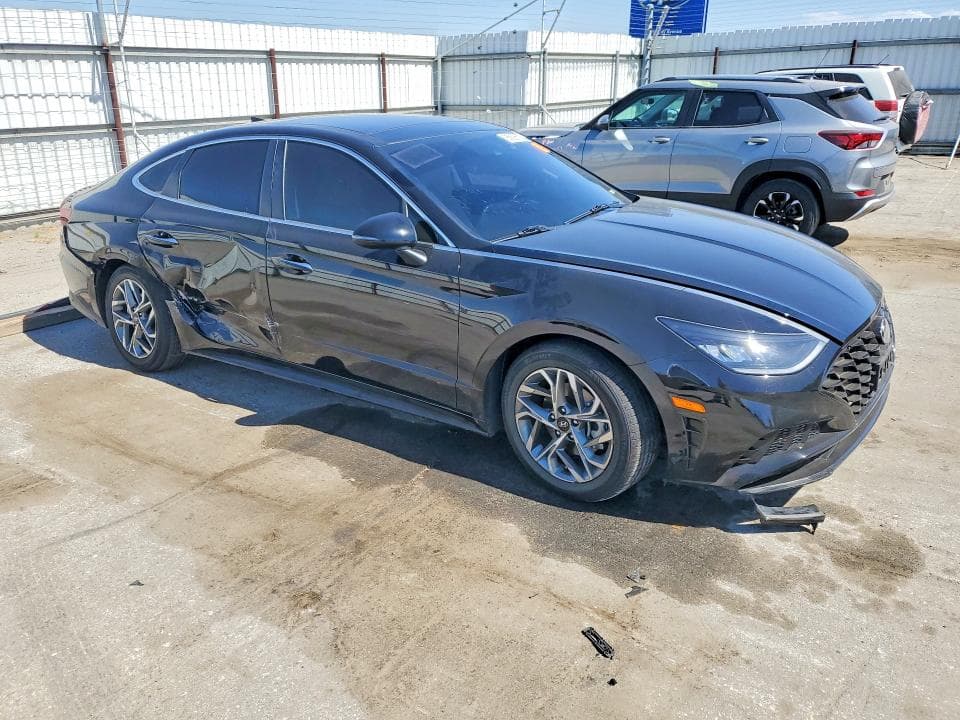 2023 HYUNDAI SONATA SEL 4