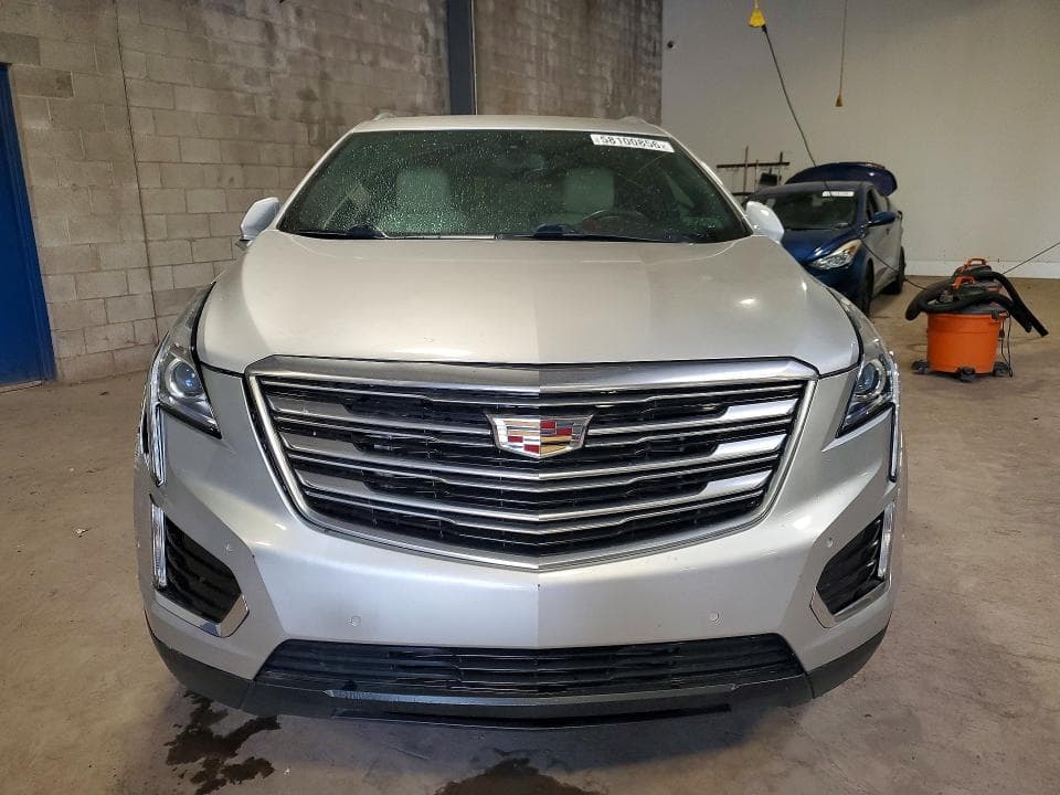 2017 CADILLAC XT5 5