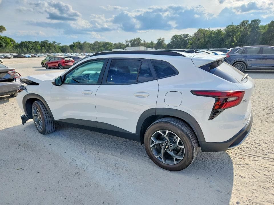 2025 CHEVROLET TRAX 1LT 2