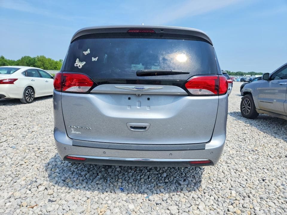 2019 CHRYSLER PACIFICA TOURING PLUS 6