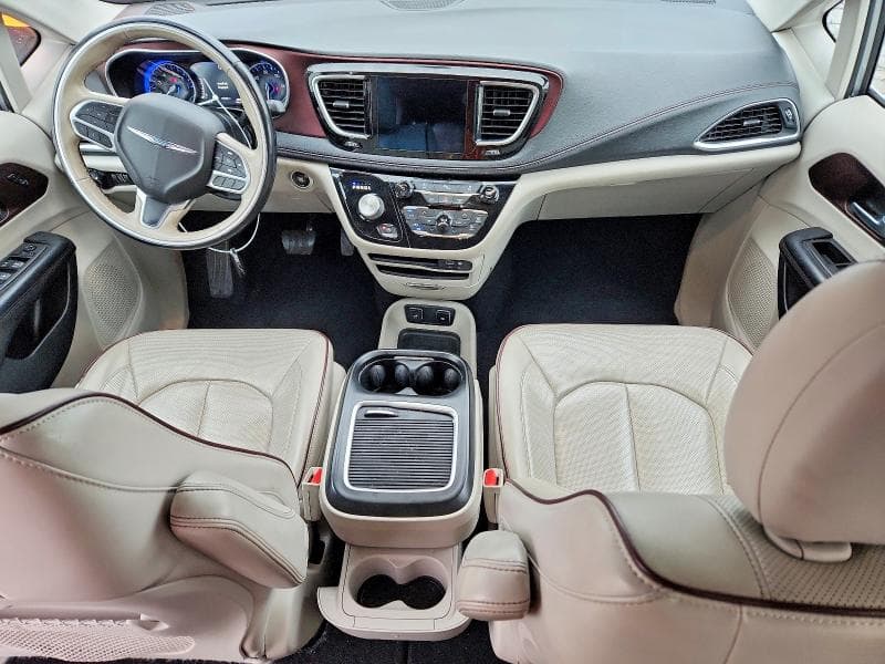 2020 CHRYSLER PACIFICA LIMITED 8