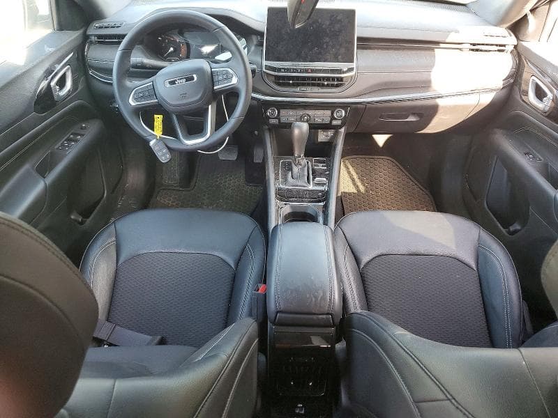 2024 JEEP COMPASS 8
