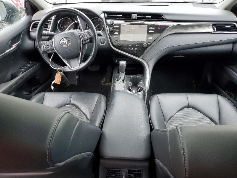2019 TOYOTA CAMRY L 8