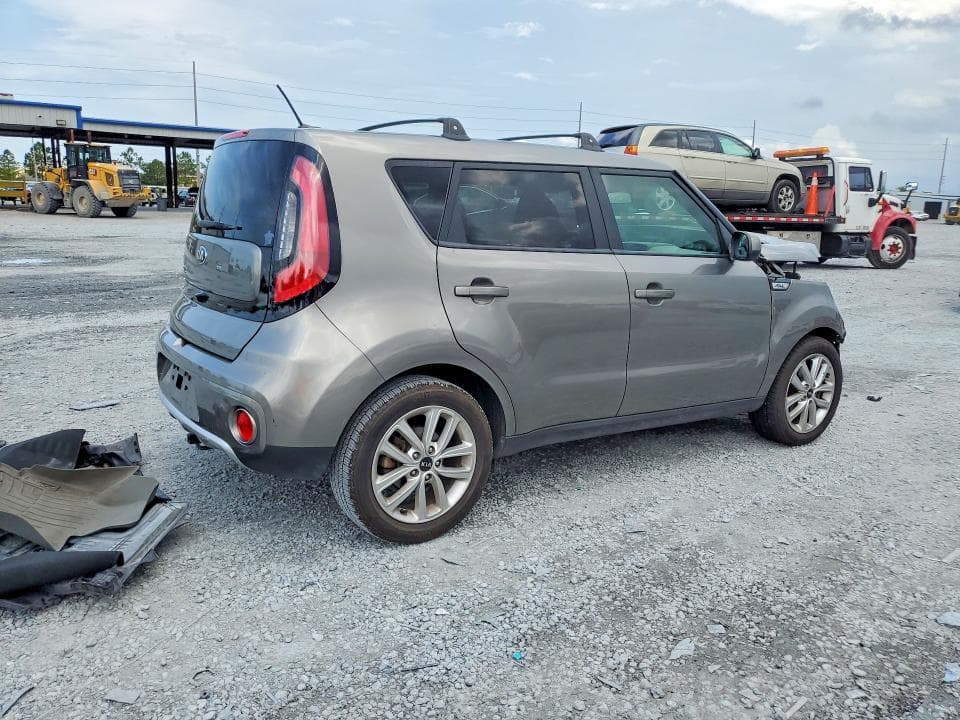 2017 KIA SOUL + 3