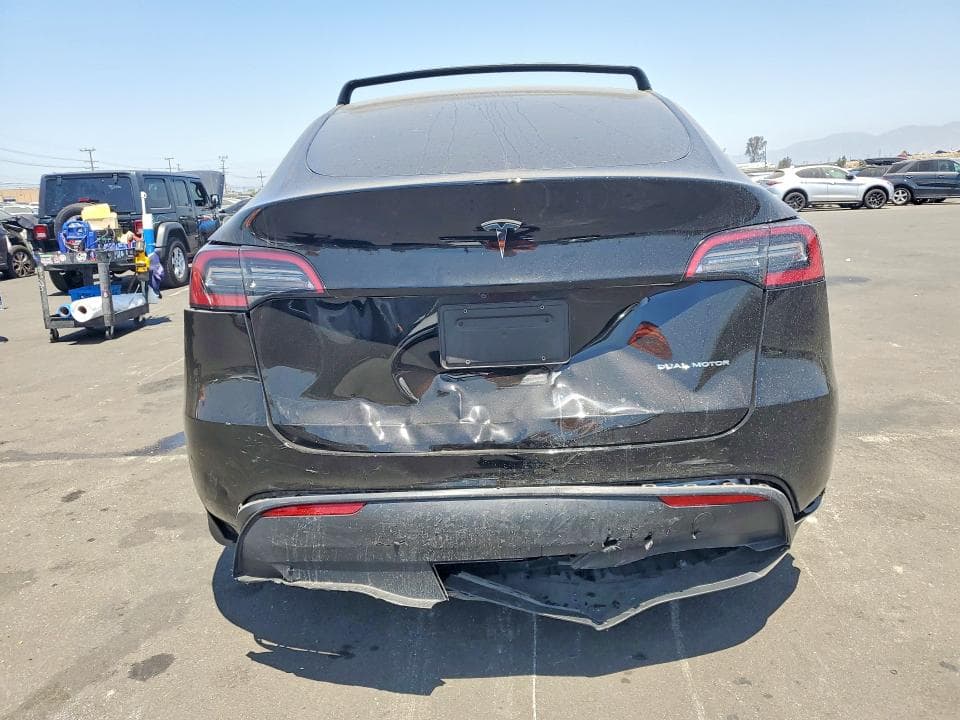 2023 TESLA MODEL Y 6