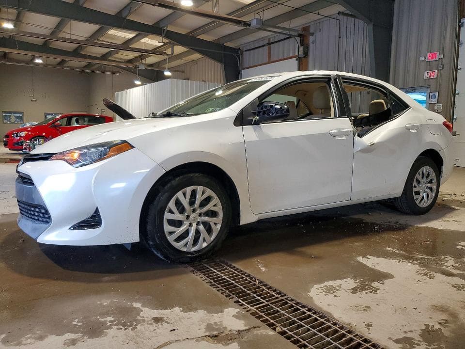2018 TOYOTA COROLLA LE - 1