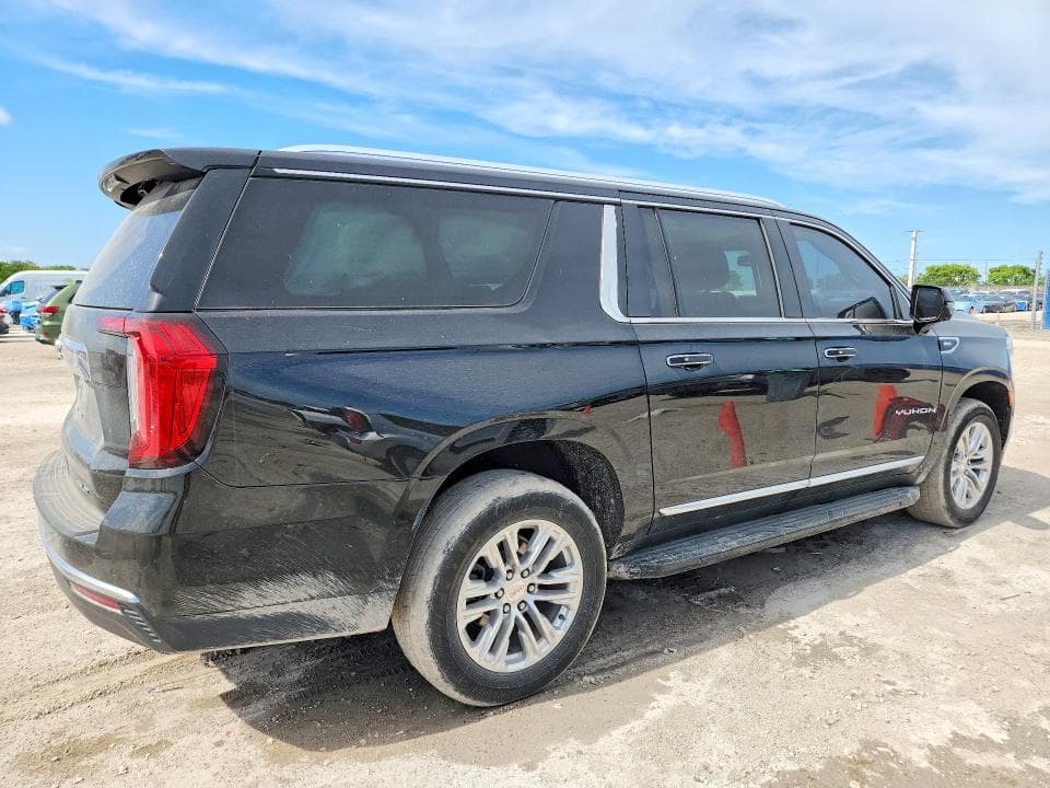 2022 GMC YUKON XL K1500 SLT 3