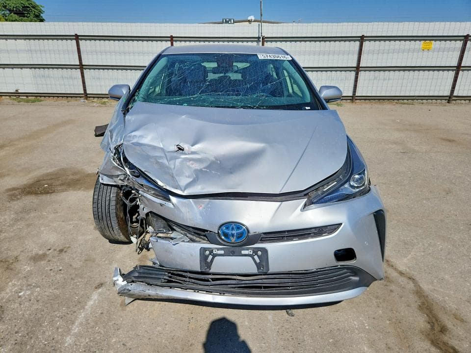 2022 TOYOTA PRIUS LE 5