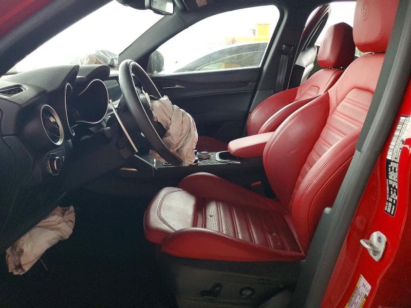 2022 ALFA ROMEO STELVIO 7
