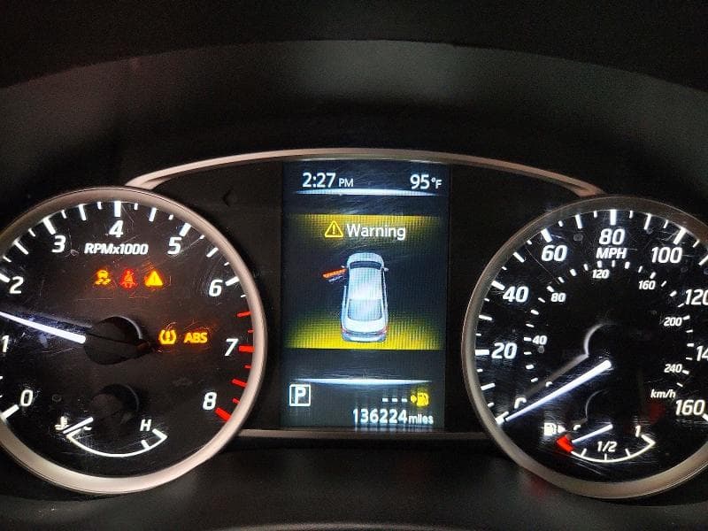 2017 NISSAN SENTRA SV 9