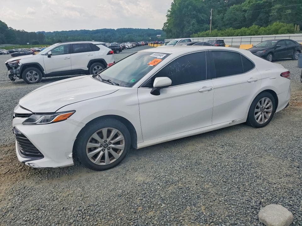 2018 TOYOTA CAMRY