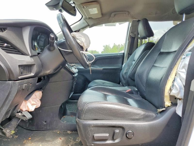 2020 TOYOTA SIENNA SE 8-PASSENGER 7