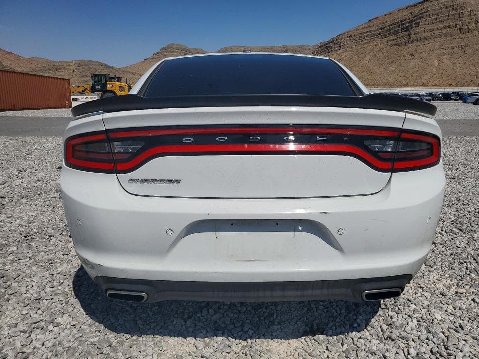 2017 DODGE CHARGER SE 6