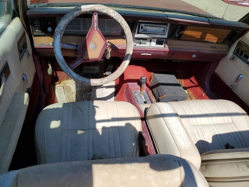 1983 CHRYSLER LEBARON 8