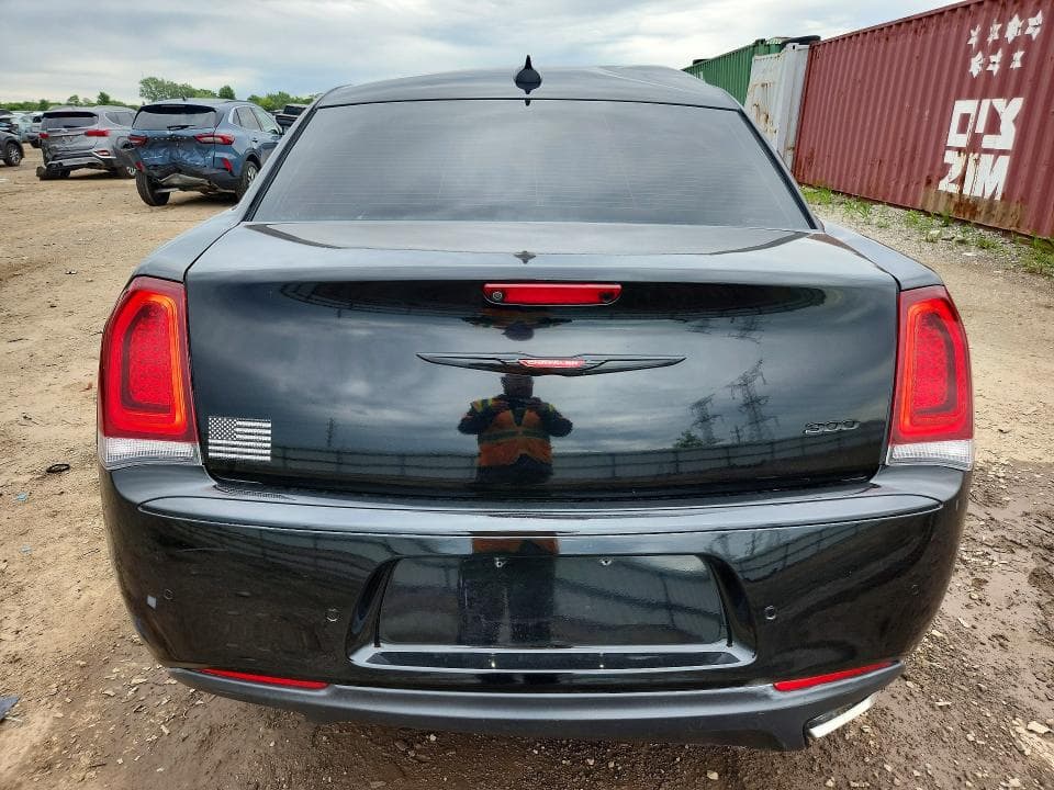 2021 CHRYSLER 300 S 6