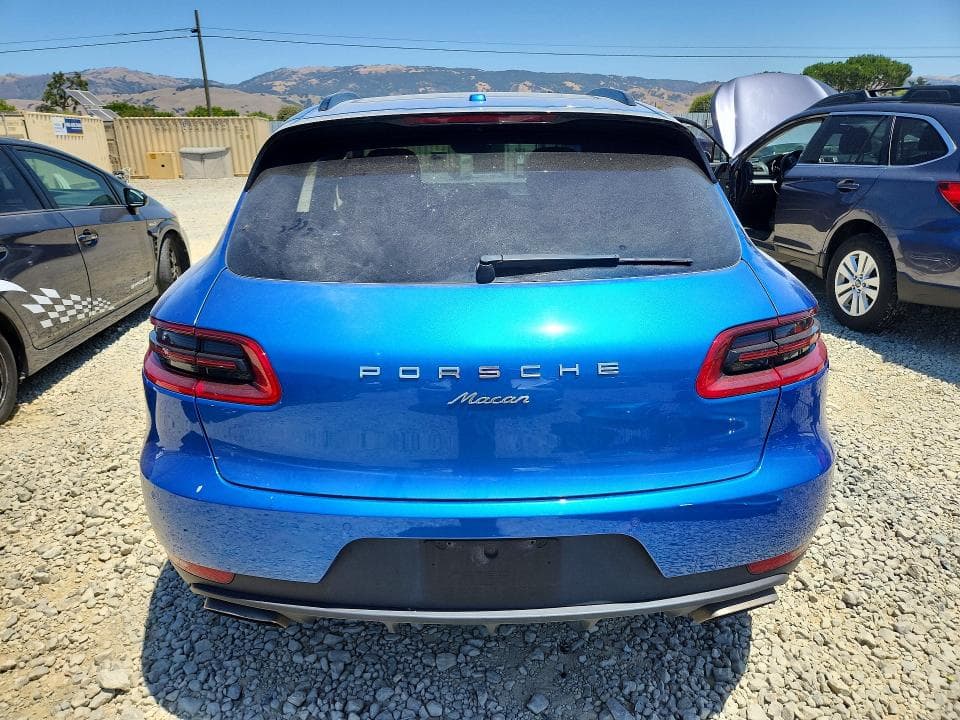 2017 PORSCHE MACAN 6