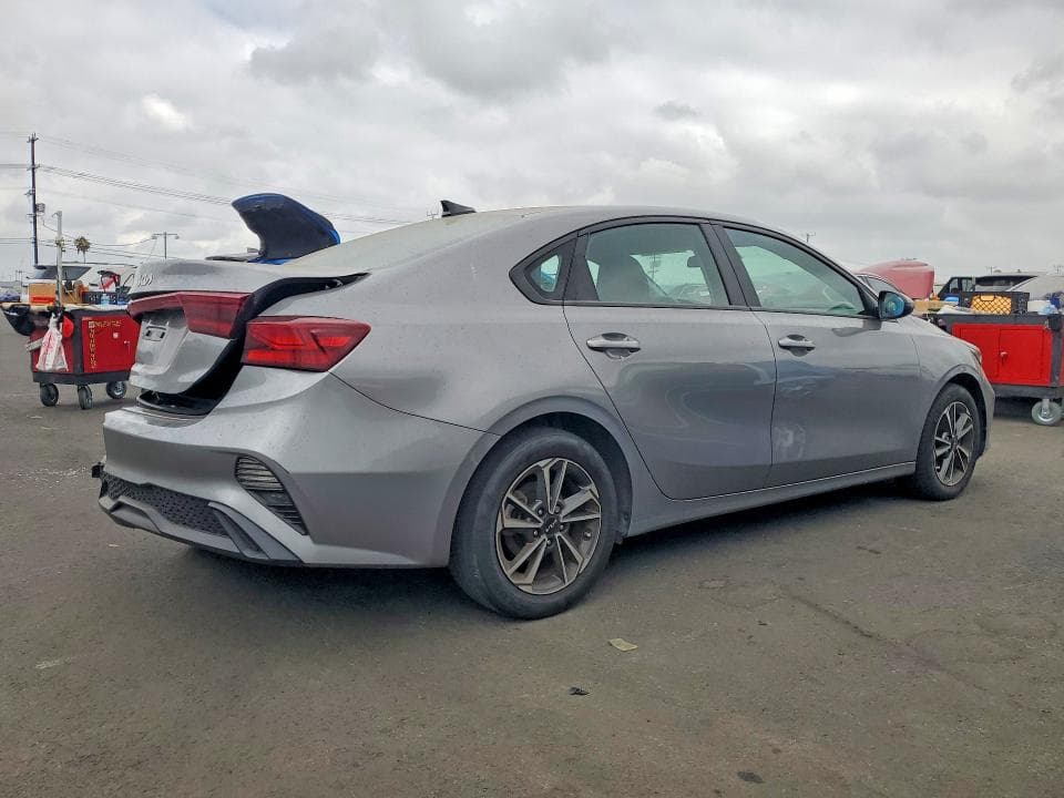 2023 KIA FORTE LXS 3