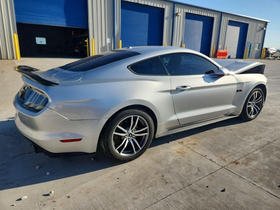 2017 FORD MUSTANG 3