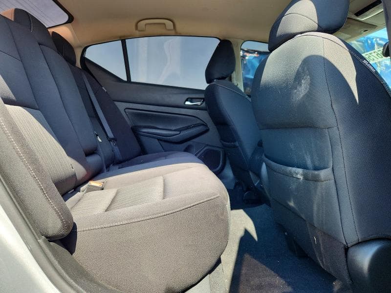 2021 NISSAN ALTIMA SV 10