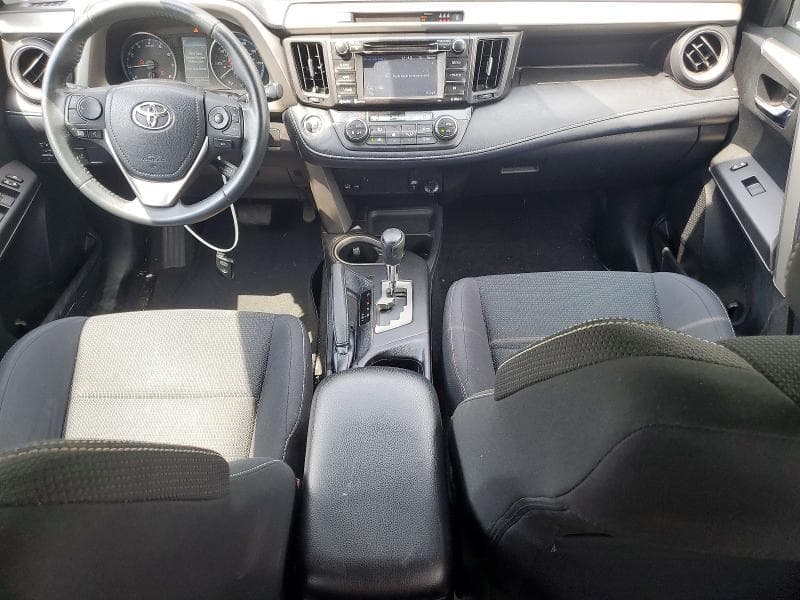 2018 TOYOTA RAV4 XLE 8