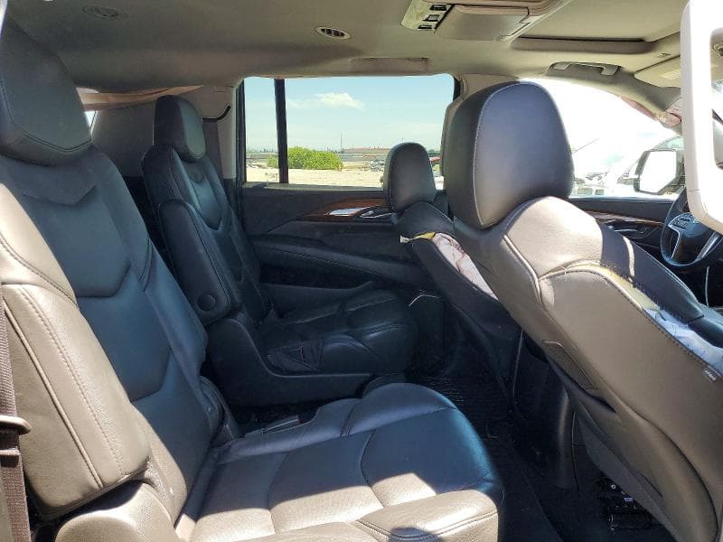 2017 CADILLAC ESCALADE 11