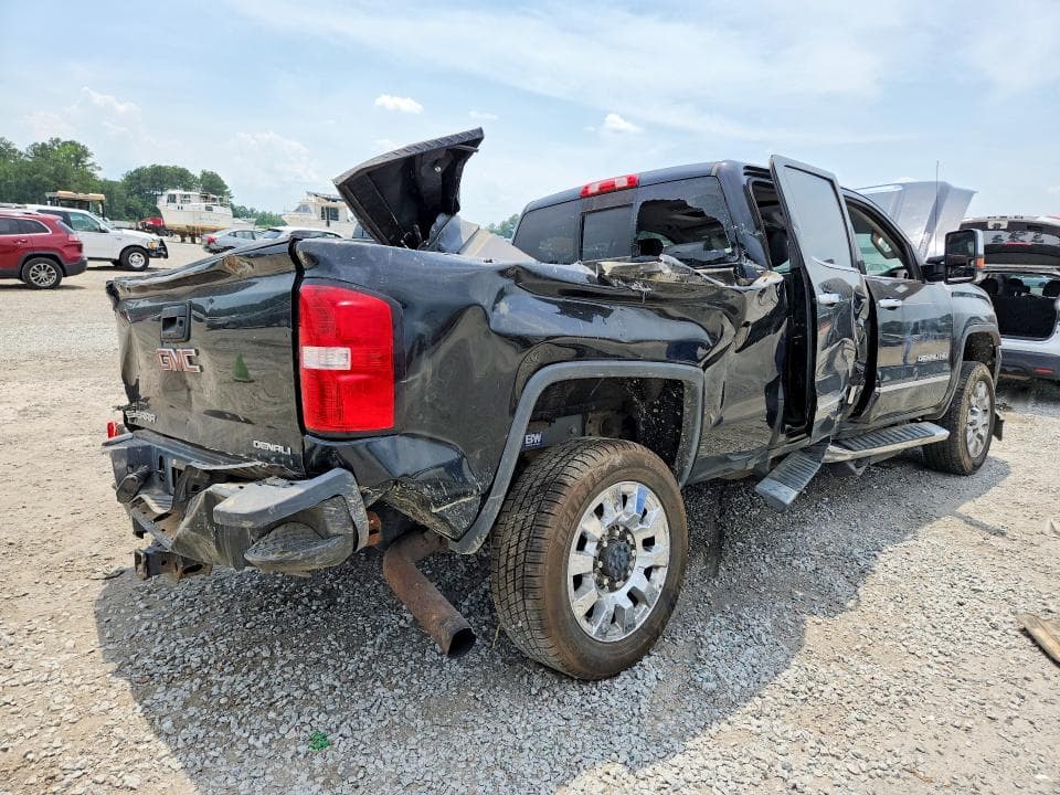 2017 GMC SIERRA K2500 DENALI 6