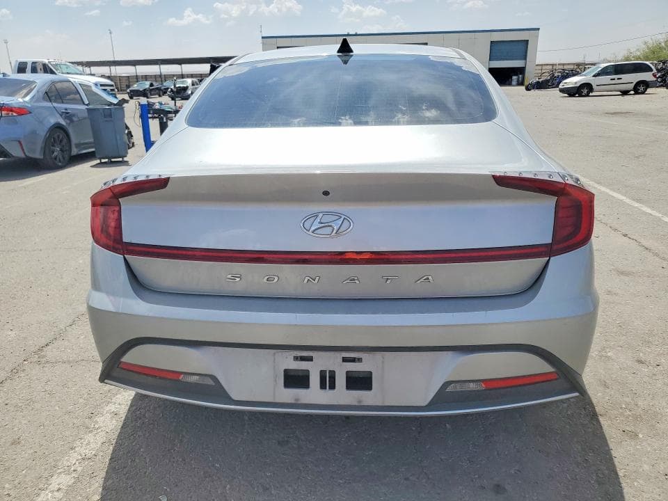 2022 HYUNDAI SONATA SE 6