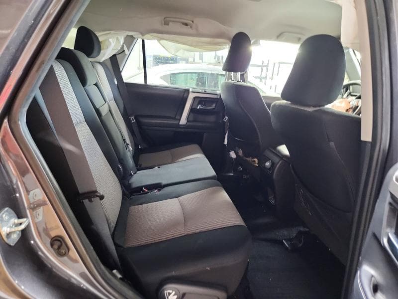 2021 TOYOTA 4RUNNER SR5 10