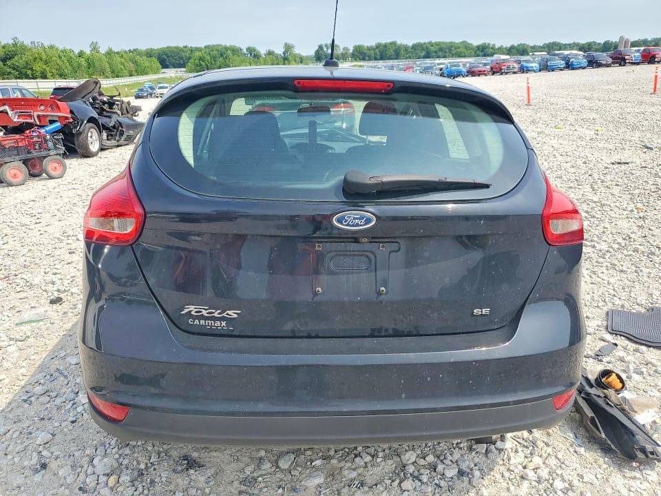 2017 FORD FOCUS SE 6