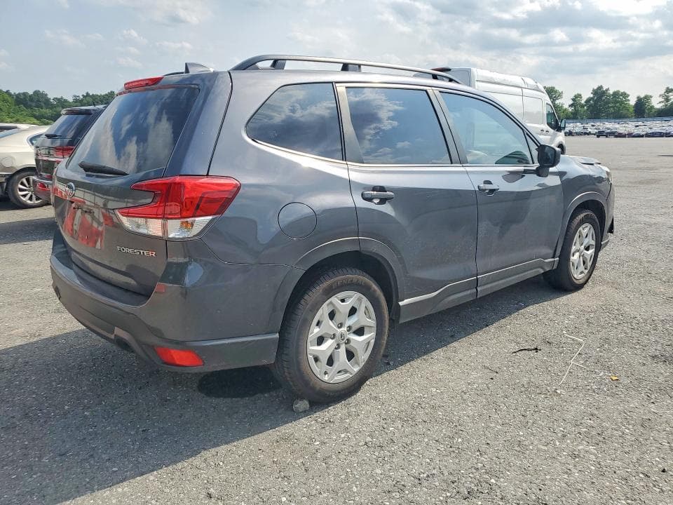 2022 SUBARU FORESTER 3