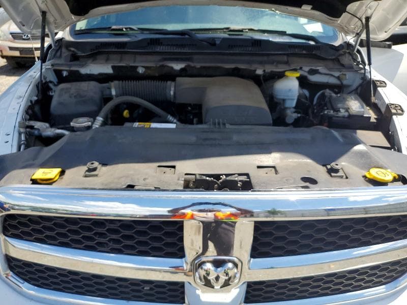 2022 RAM 1500 CLASSIC SLT 11