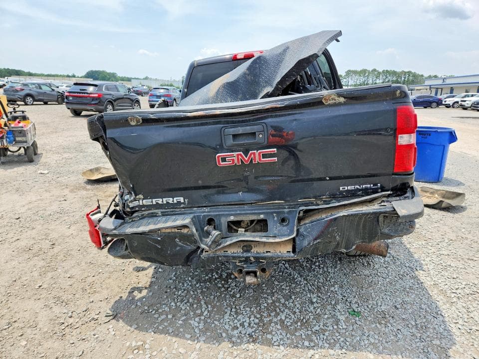 2017 GMC SIERRA K2500 DENALI 11