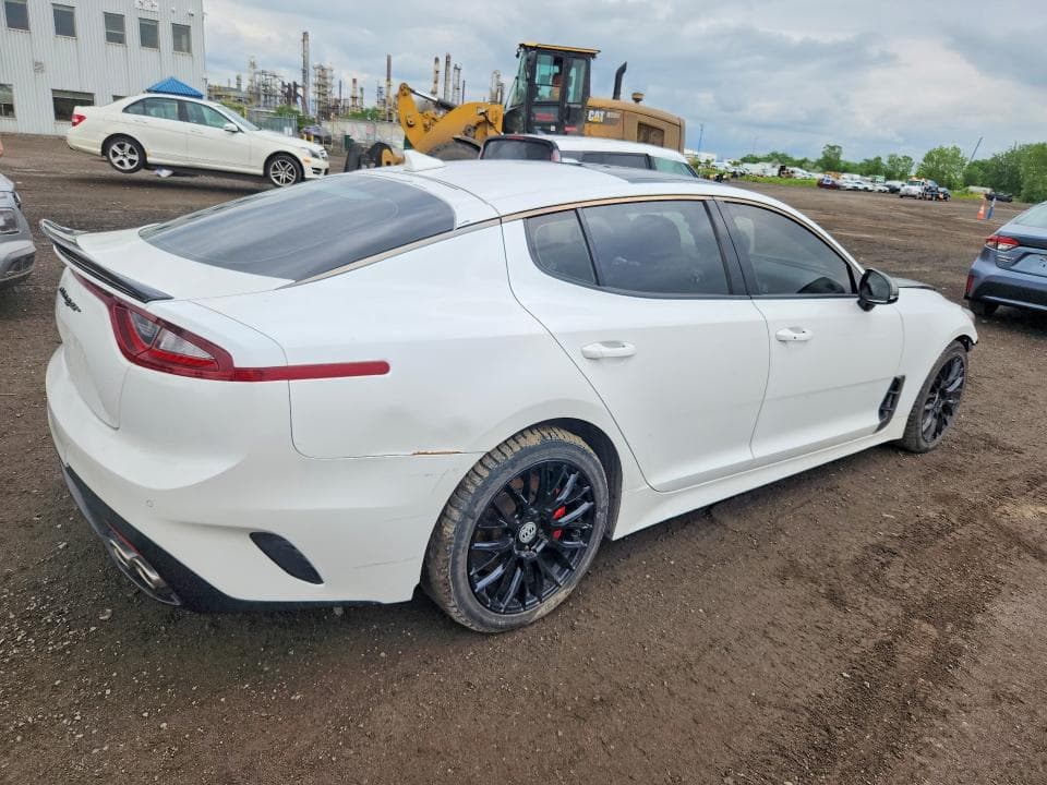 2018 KIA STINGER GT2 3