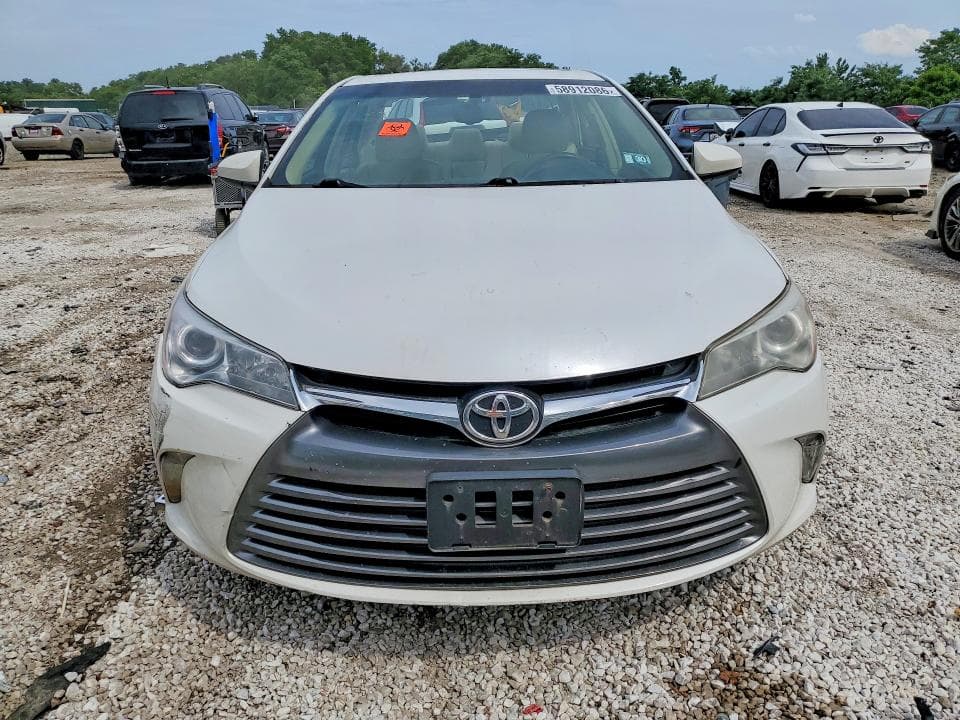 2017 TOYOTA CAMRY XLE 5