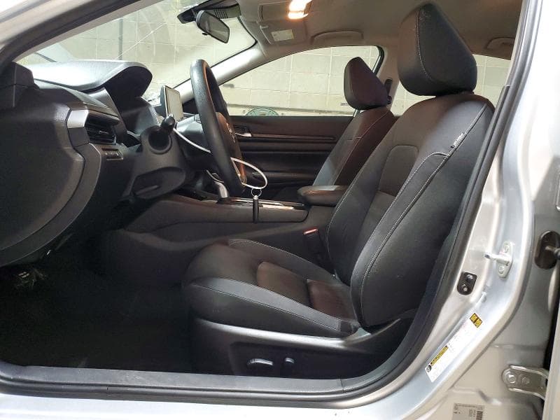 2024 NISSAN ALTIMA SV 7