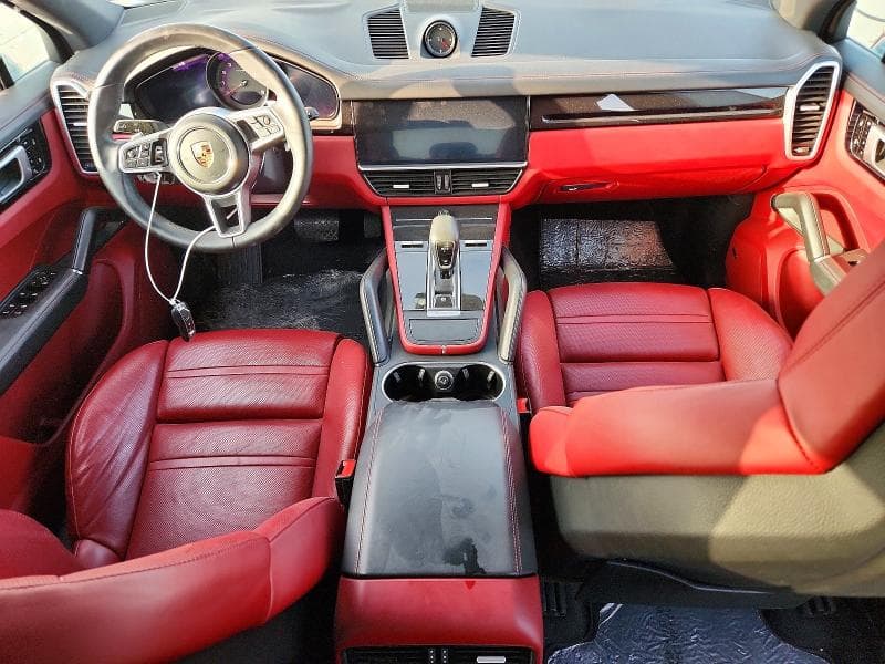 2020 PORSCHE CAYENNE 8