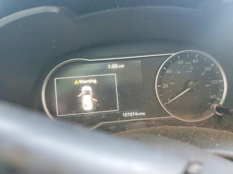 2020 NISSAN VERSA SV 9