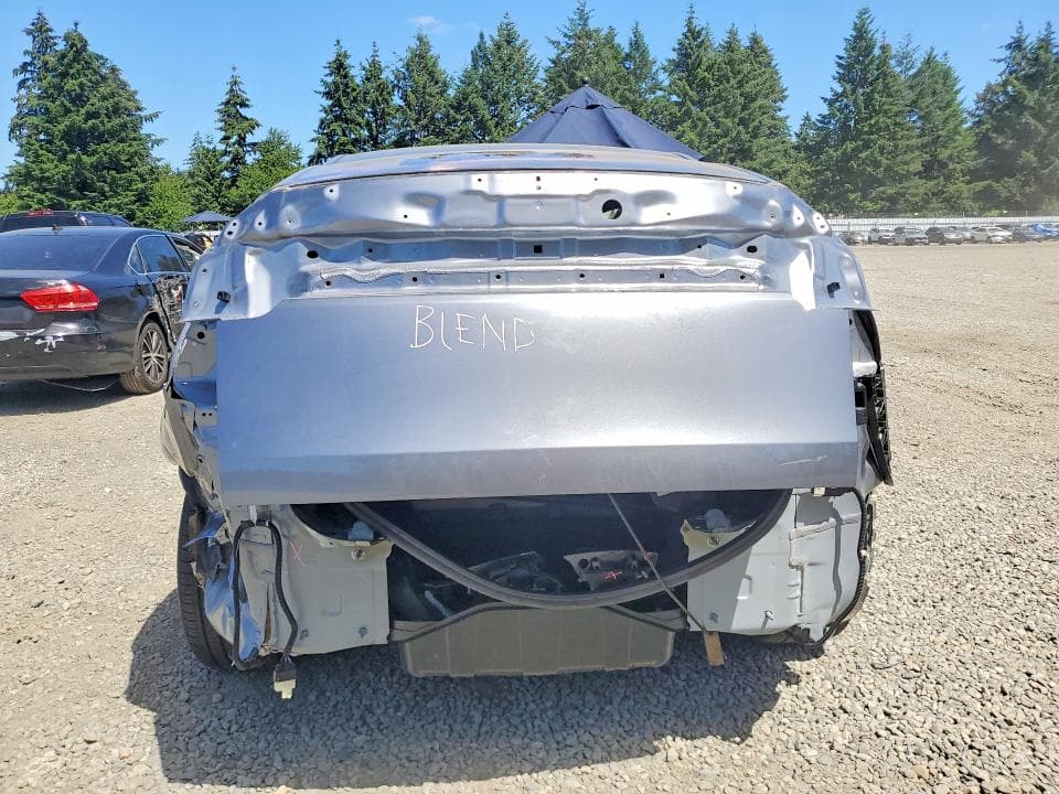 2026 TESLA MODEL Y 6